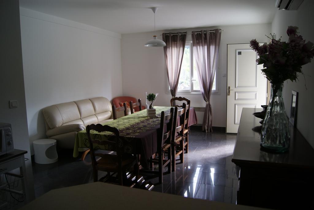Appart'Hotel Les Rochers Auriol ภายนอก รูปภาพ
